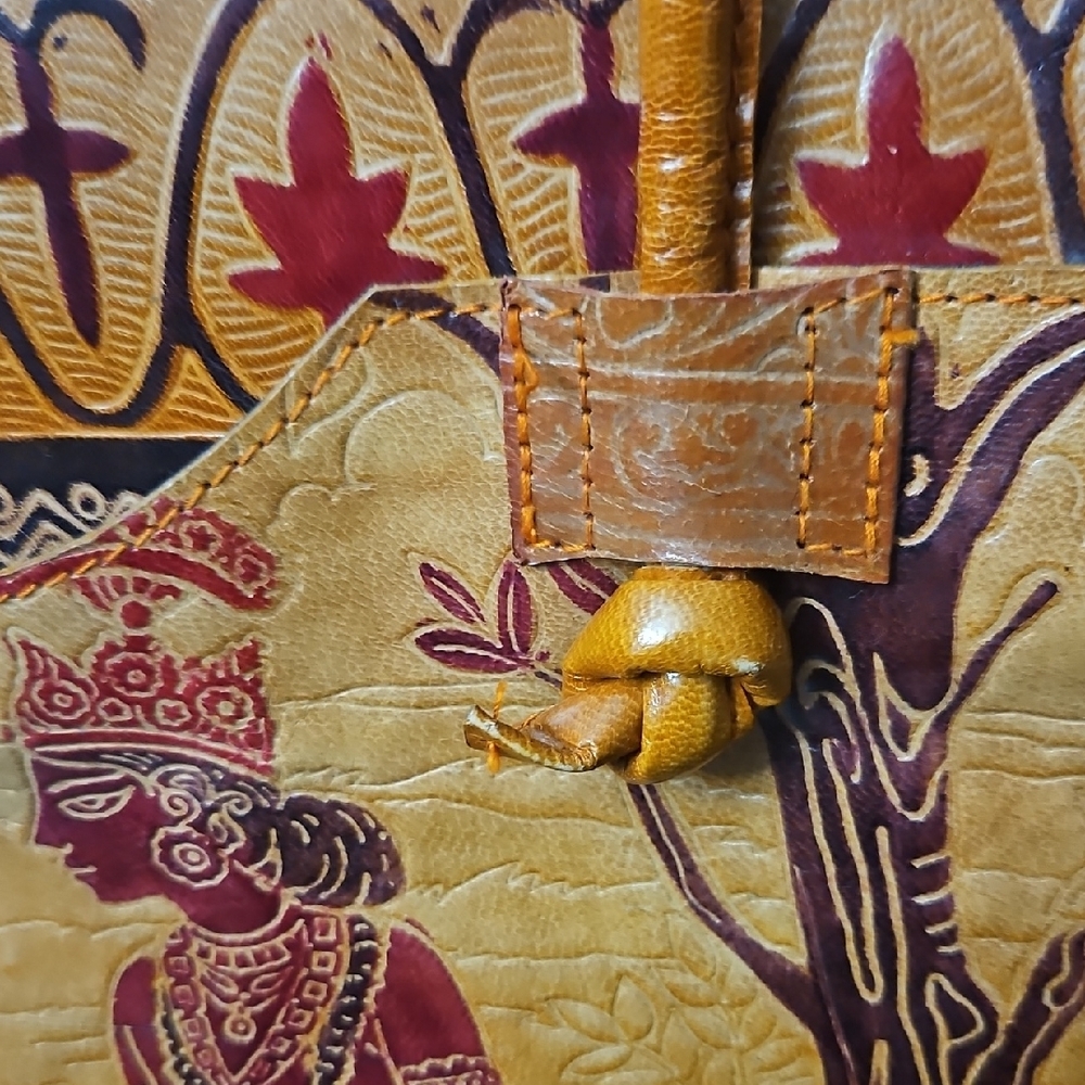 Artistic Tribal Tan Leather Shoulder Bag - Picture 3 of 16